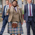 Imagnining Pavarotti in a kilt. No AI used.